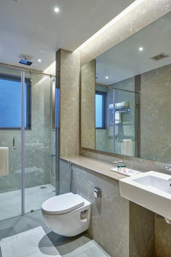 Regenta Place Raysons Kolhapur Exterior photo