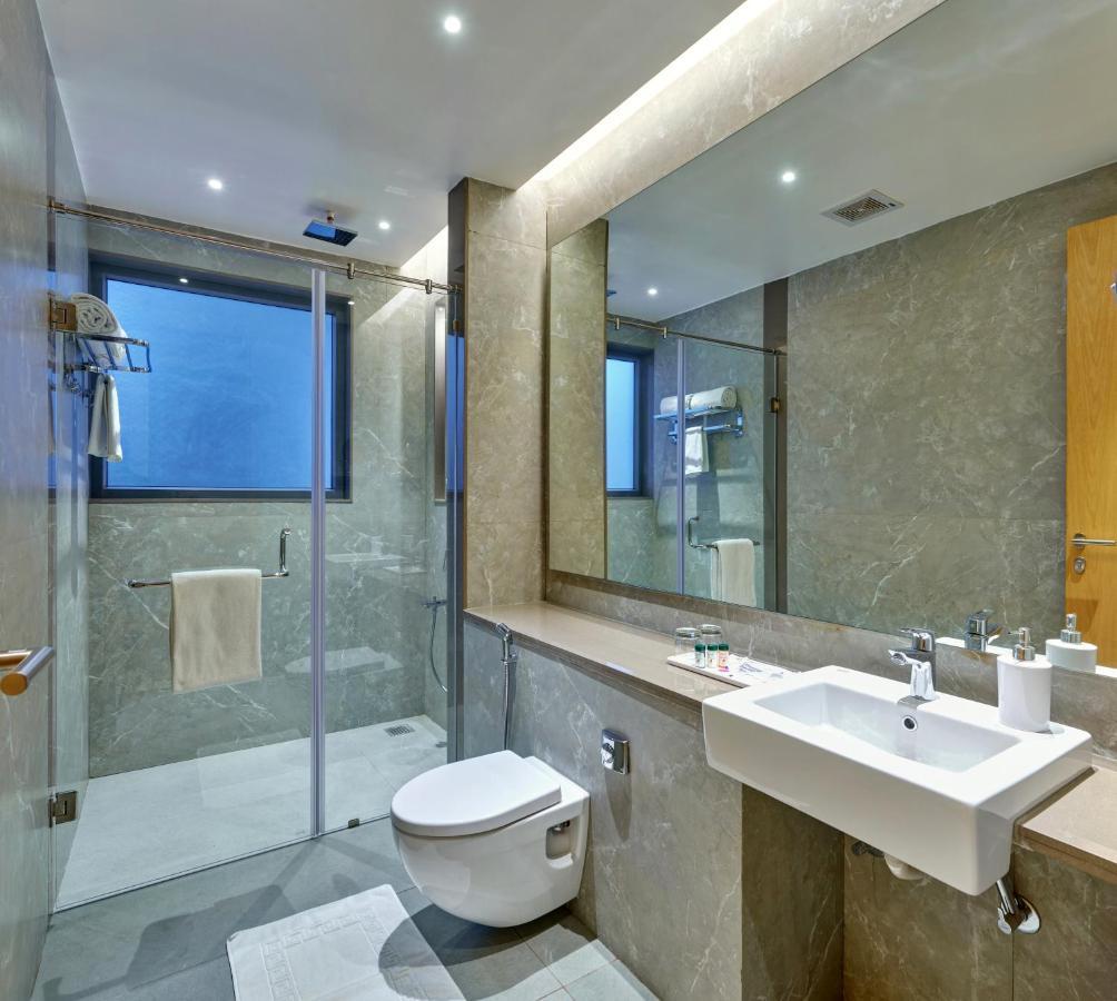 Regenta Place Raysons Kolhapur Exterior photo