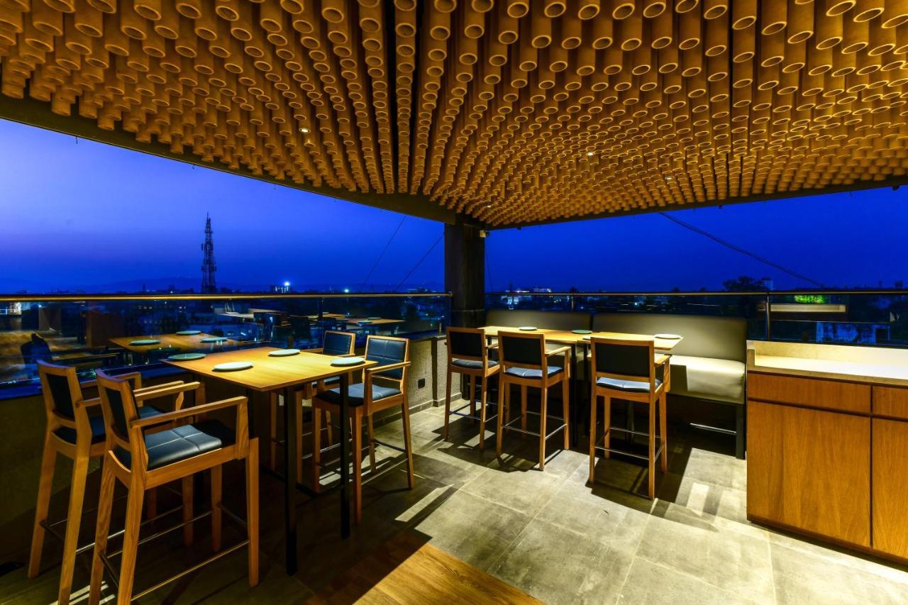 Regenta Place Raysons Kolhapur Exterior photo